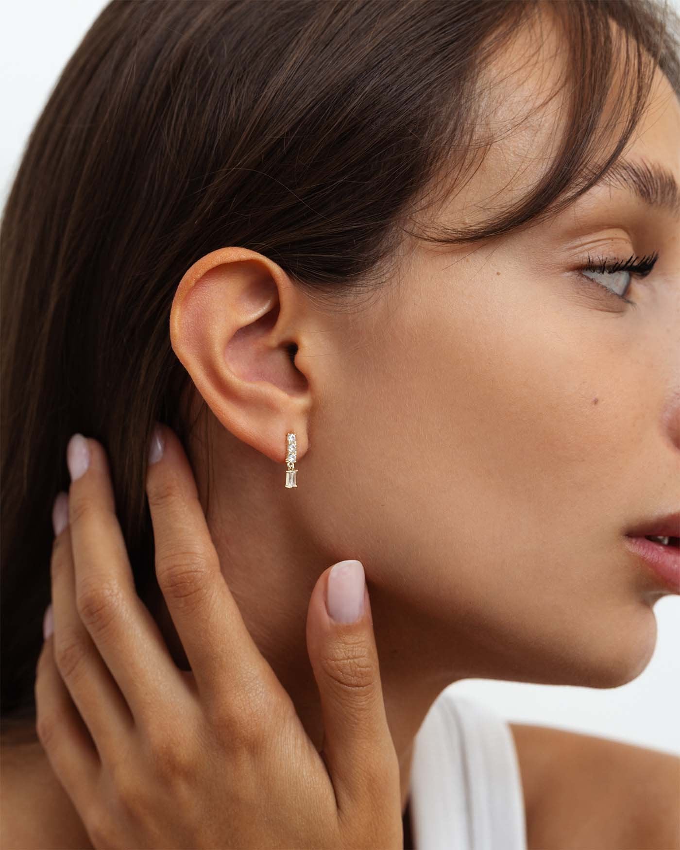 Orecchini Trilogy In Oro Bianco 18 Kt Con Rubini Contornati Di Diamant - Zahir Gioielli