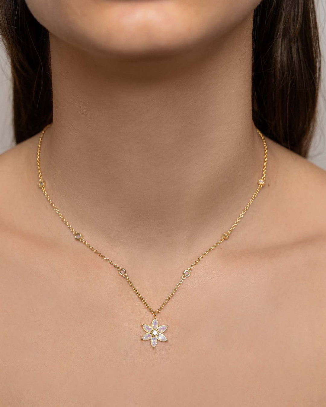 Collana Waterlily