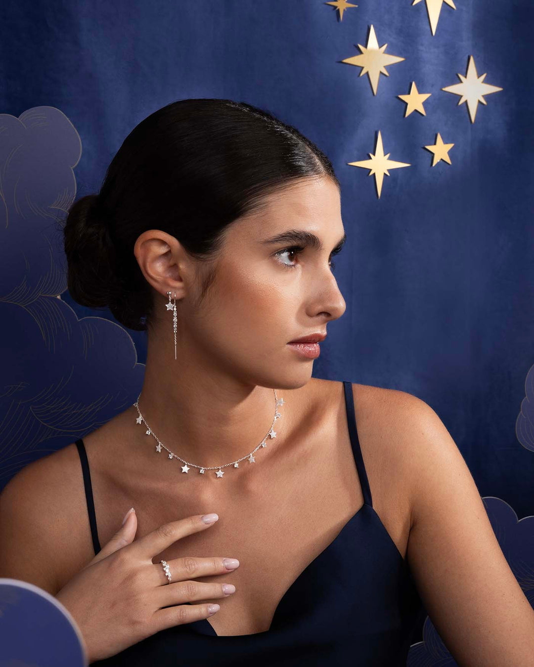choker stella pavé argento abbinato agli orecchini della collezione heavenly