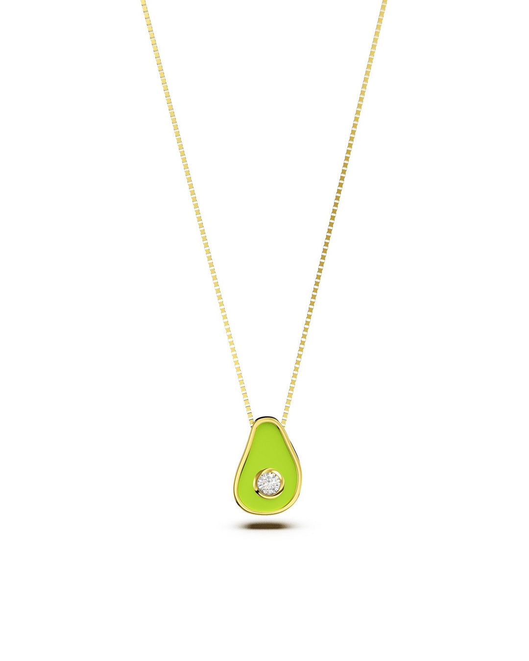 collana in argento placcato oro con avocado verde pendente