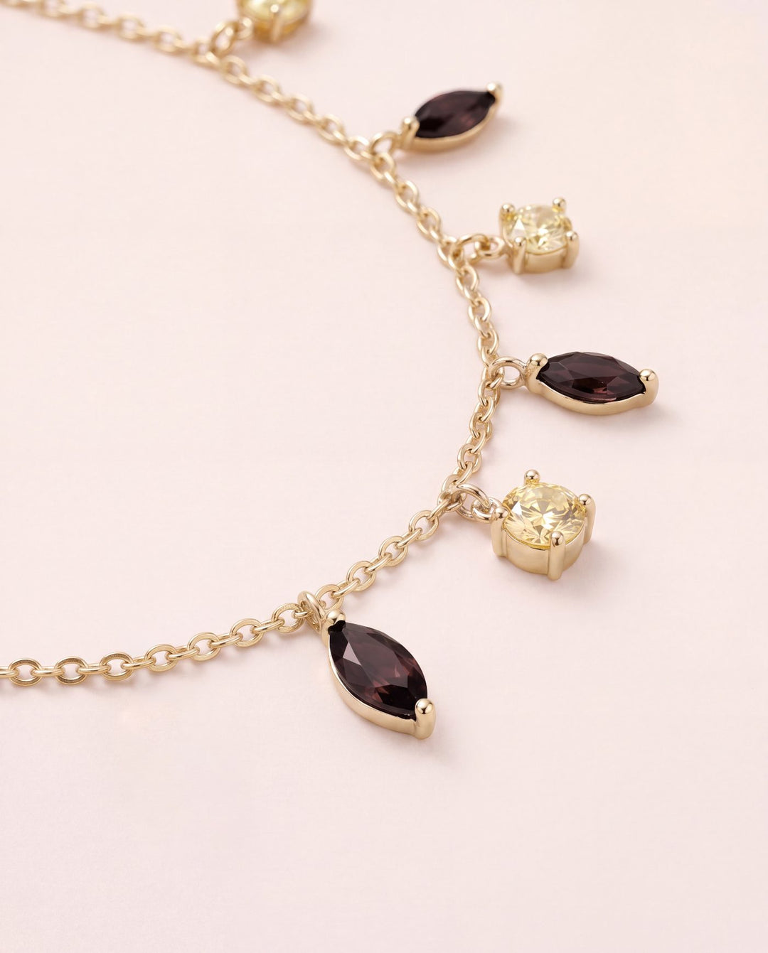 Choker Dancing Leaves