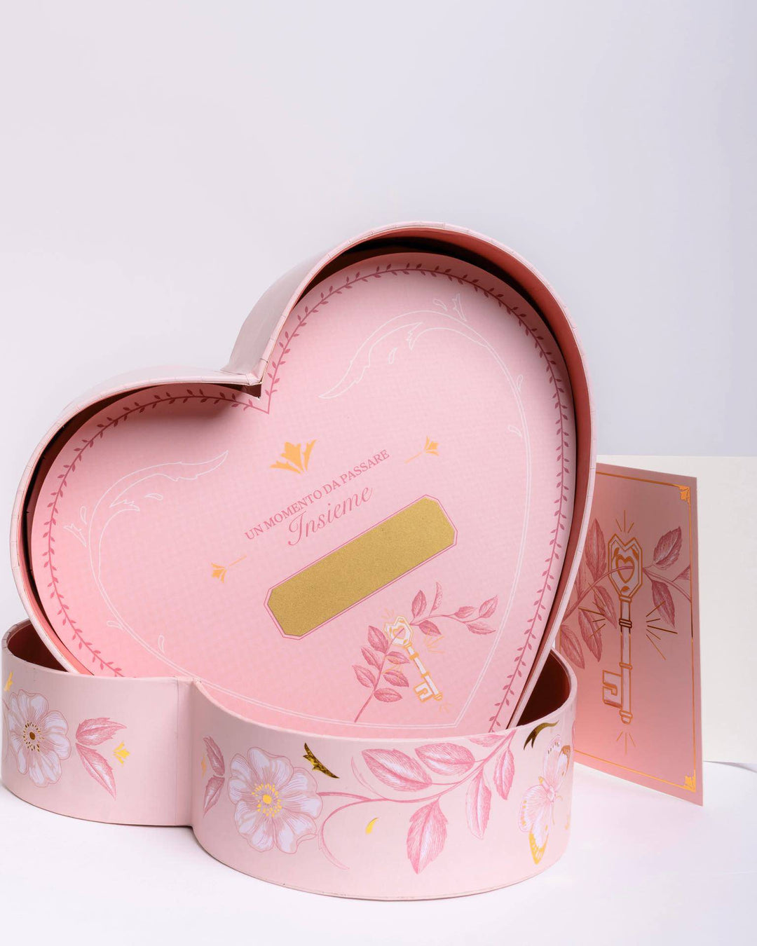 cofanetto san valentino illustrato aperto