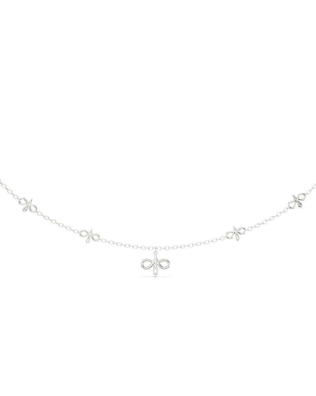dettaglio della collana amabile argento