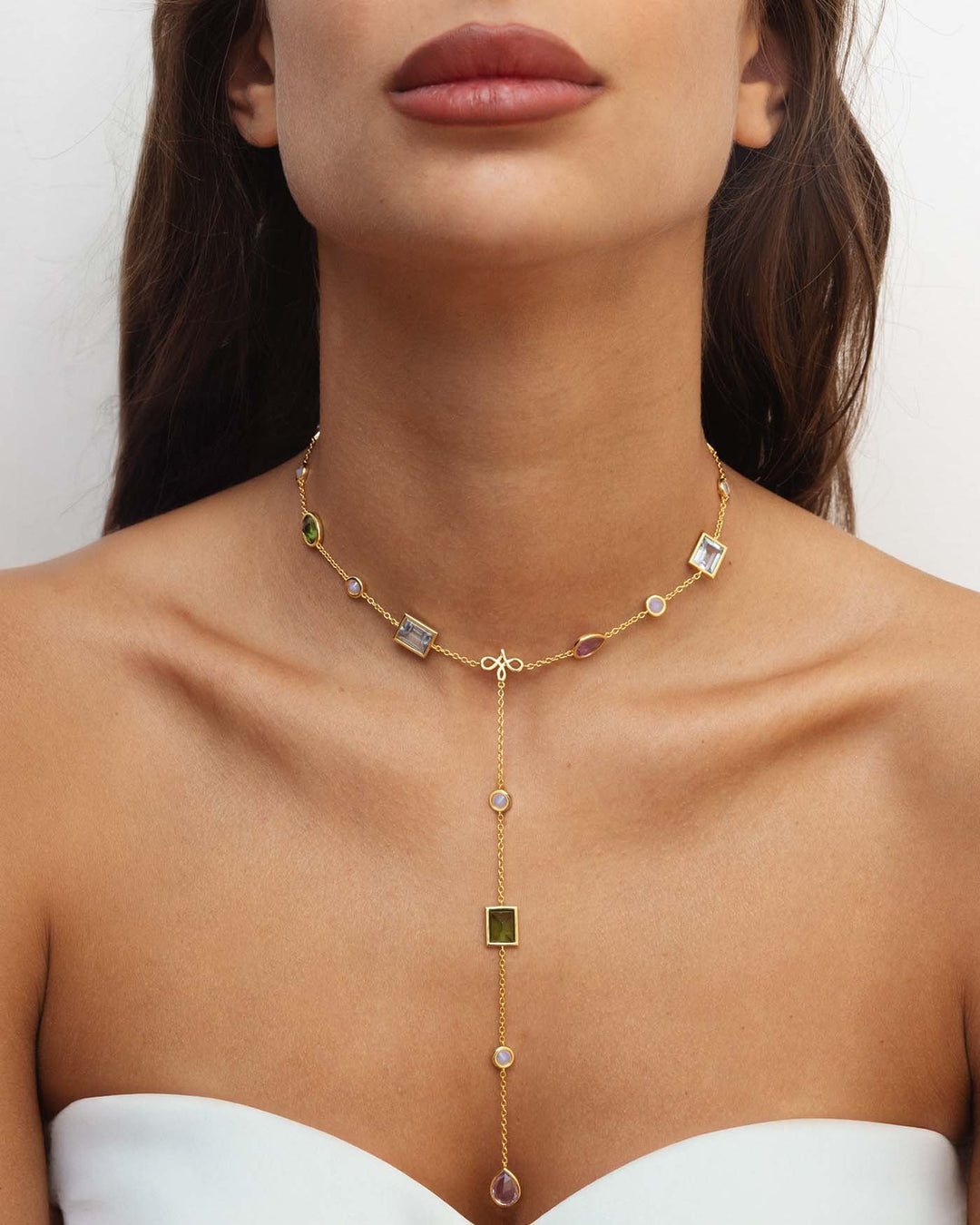 close up indossato collana fairy oro