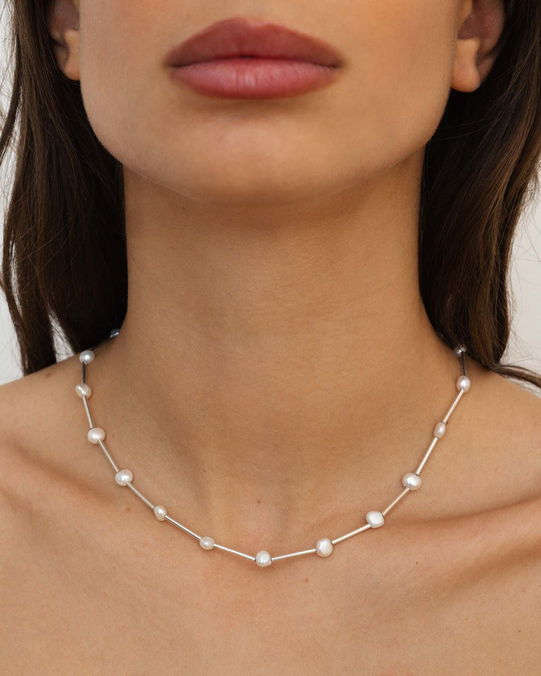 collana kelly argento indossata
