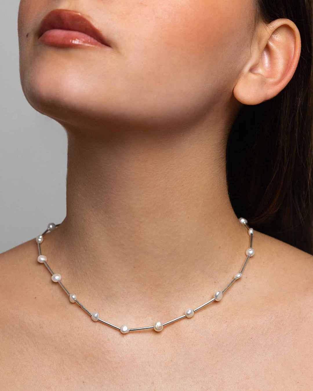 collana kelly argento indossata