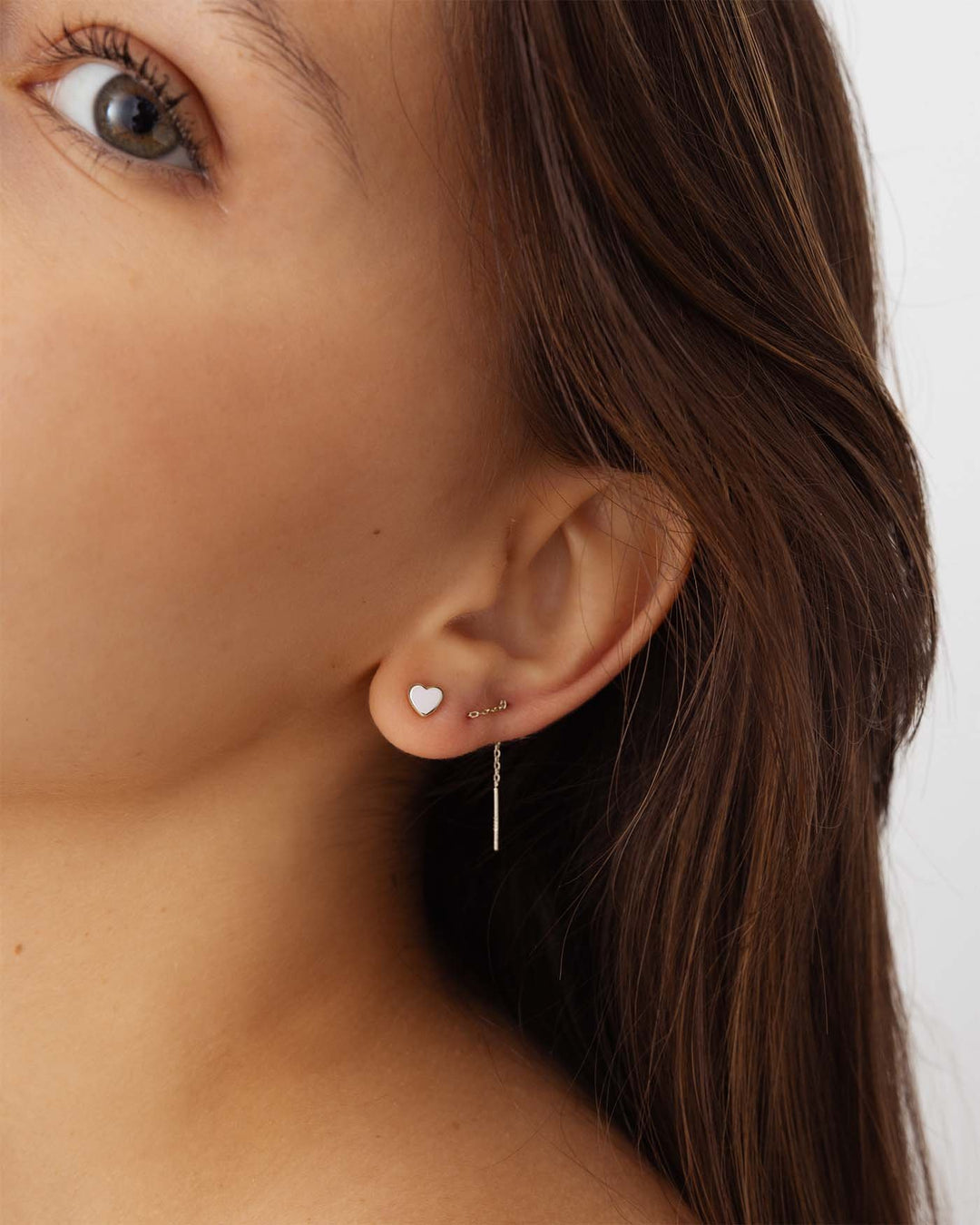 lovli cuore smaltato mini argento indossato su due buchi
