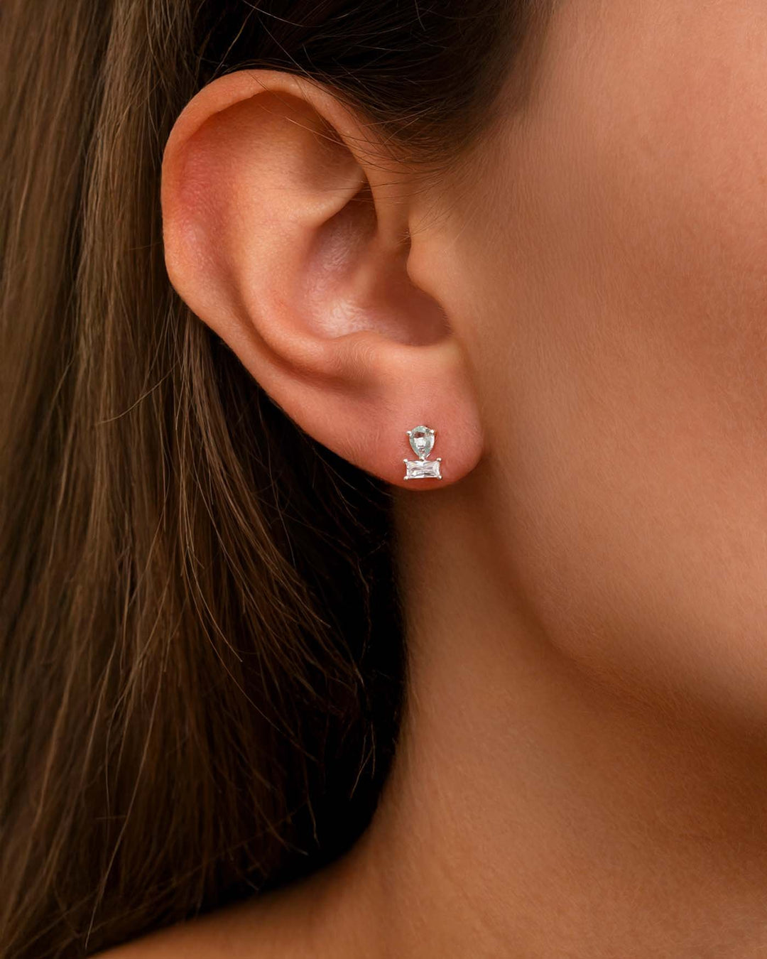 close up indossato orecchino winter argento