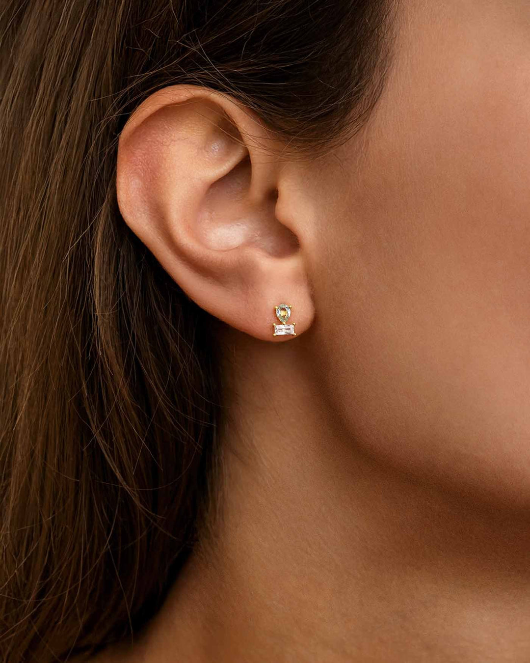 close up indossato orecchino winter oro