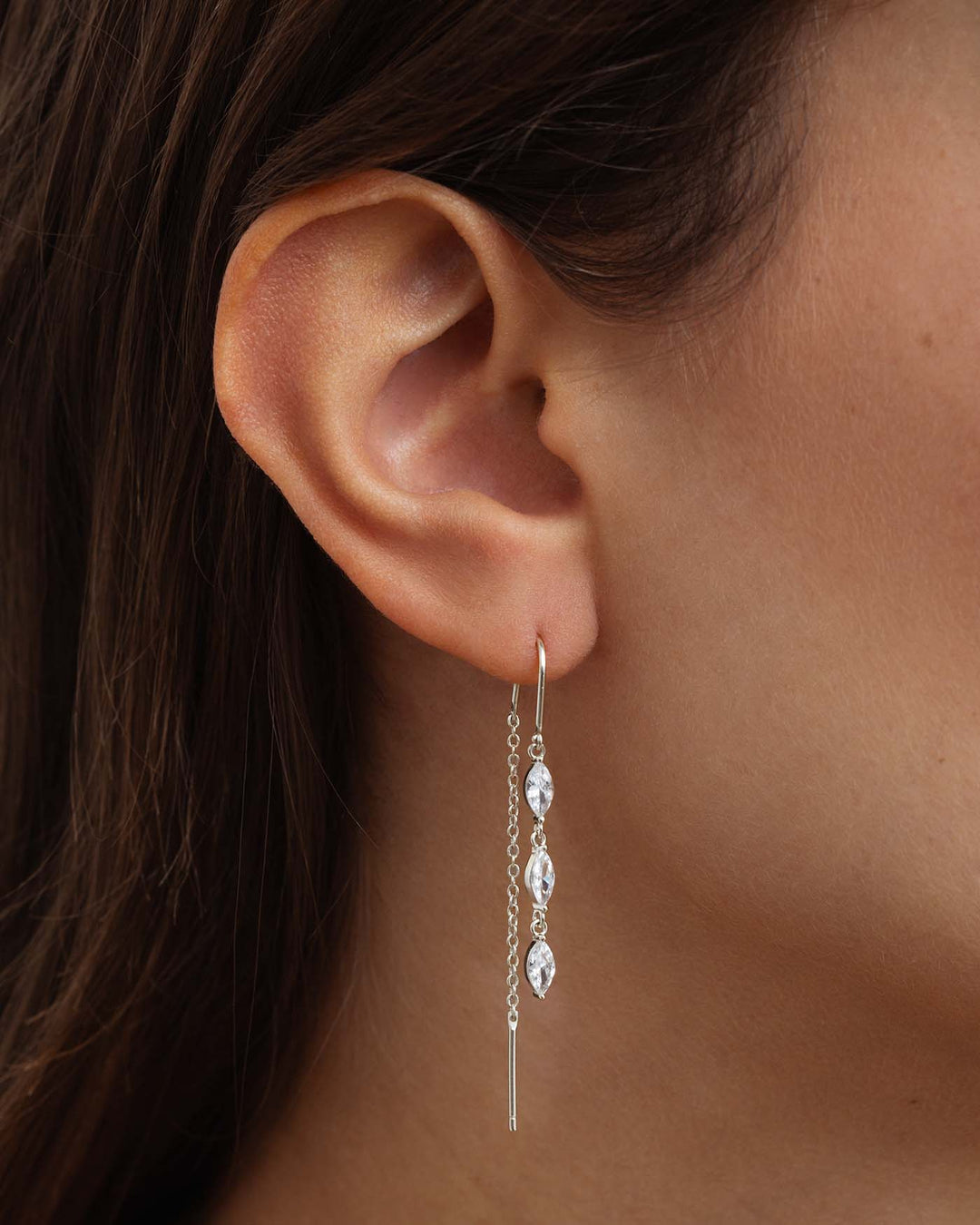 close up indossato pendol crystal