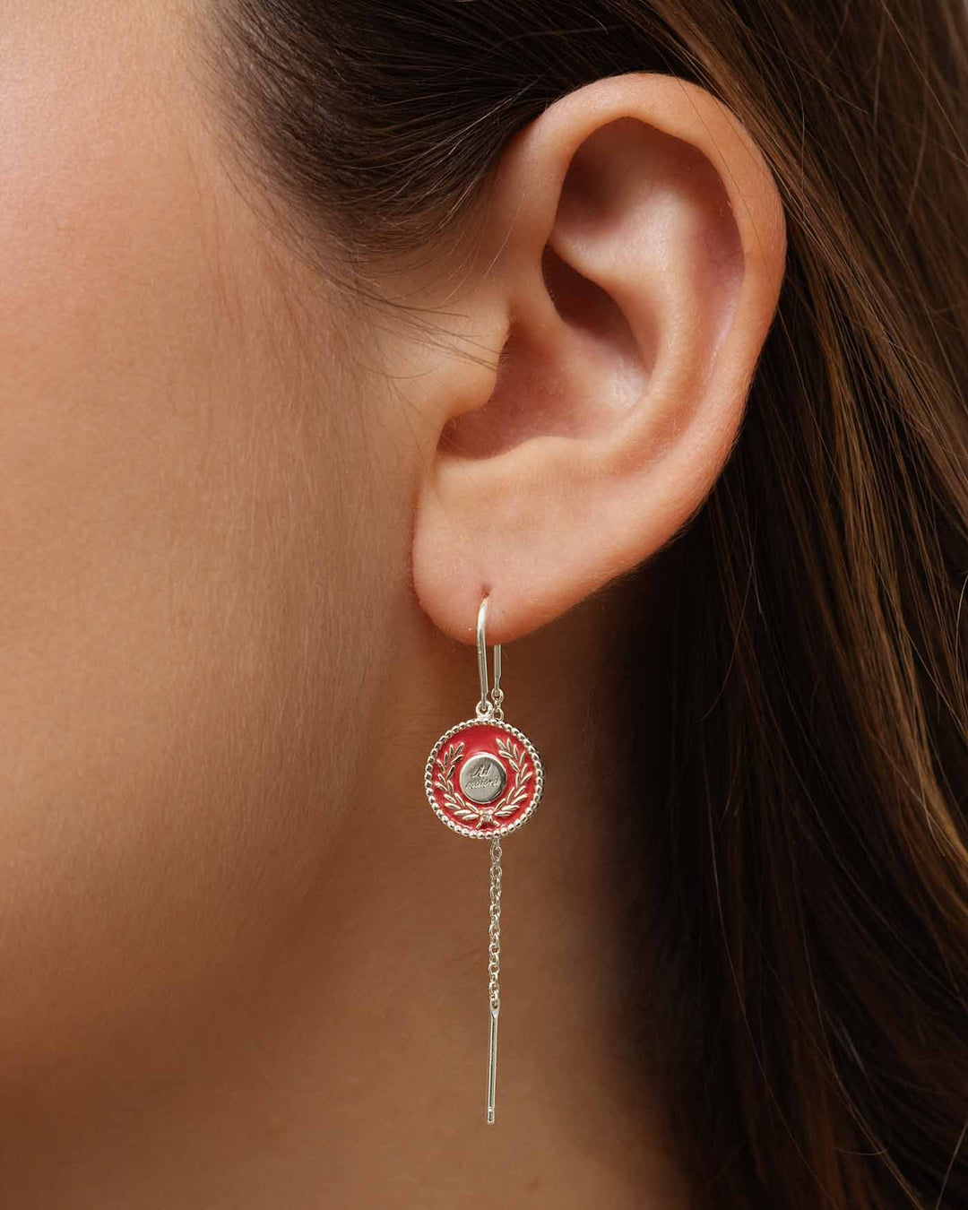 close up indossato pendol laurea