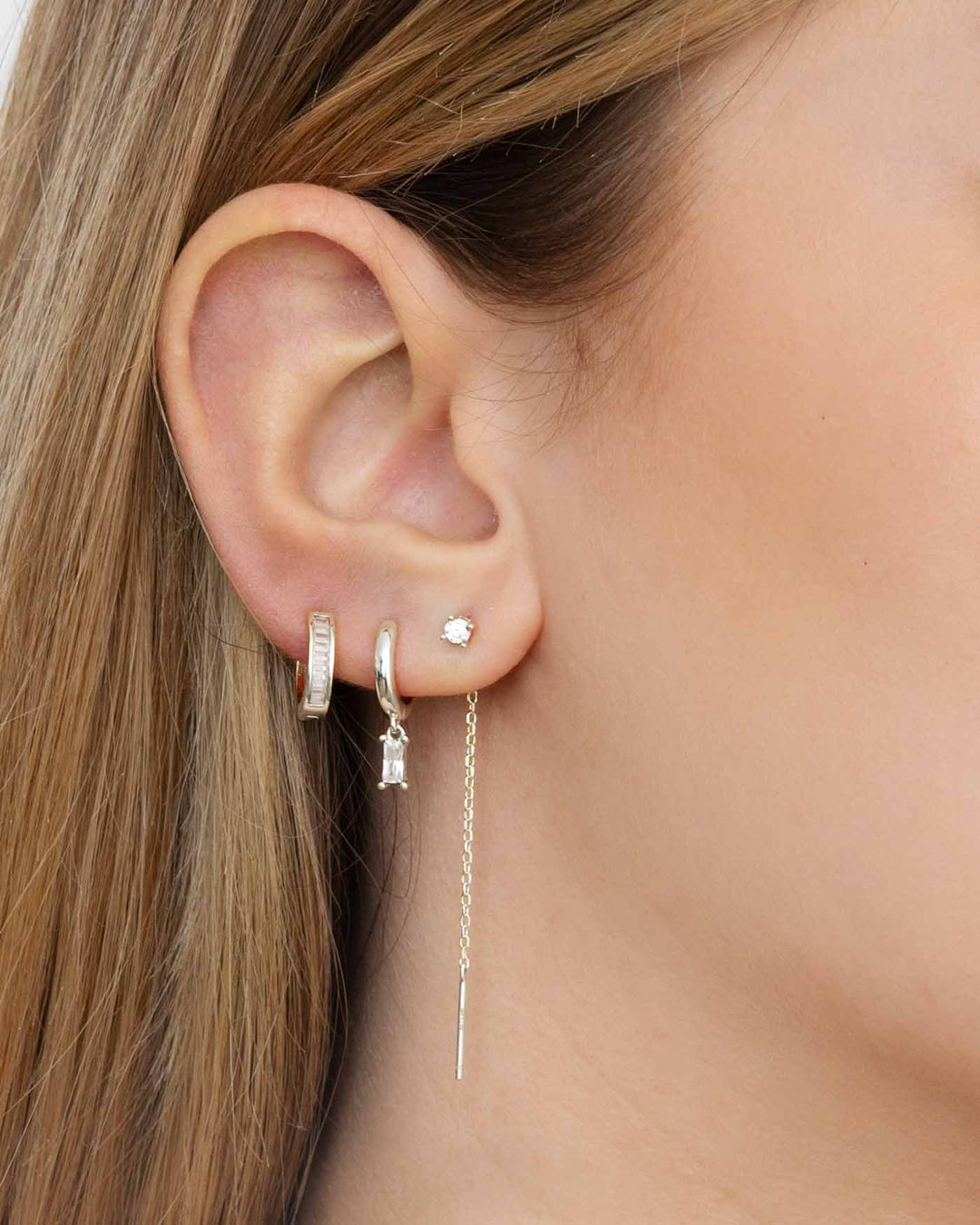 set bianco argento indossato