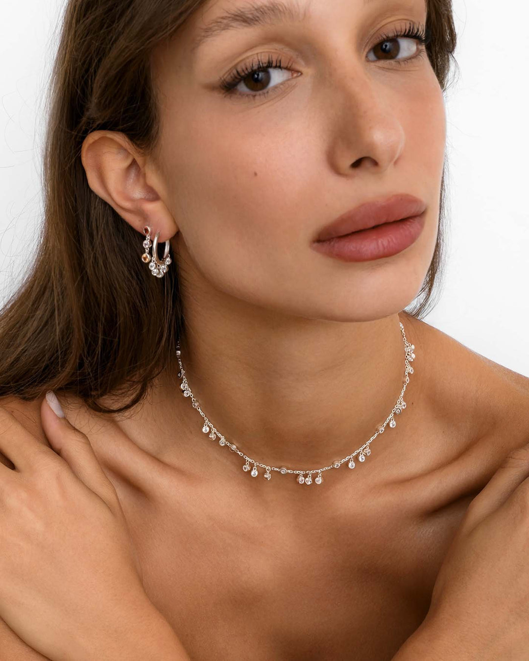 set brilliance argento indossato su modella