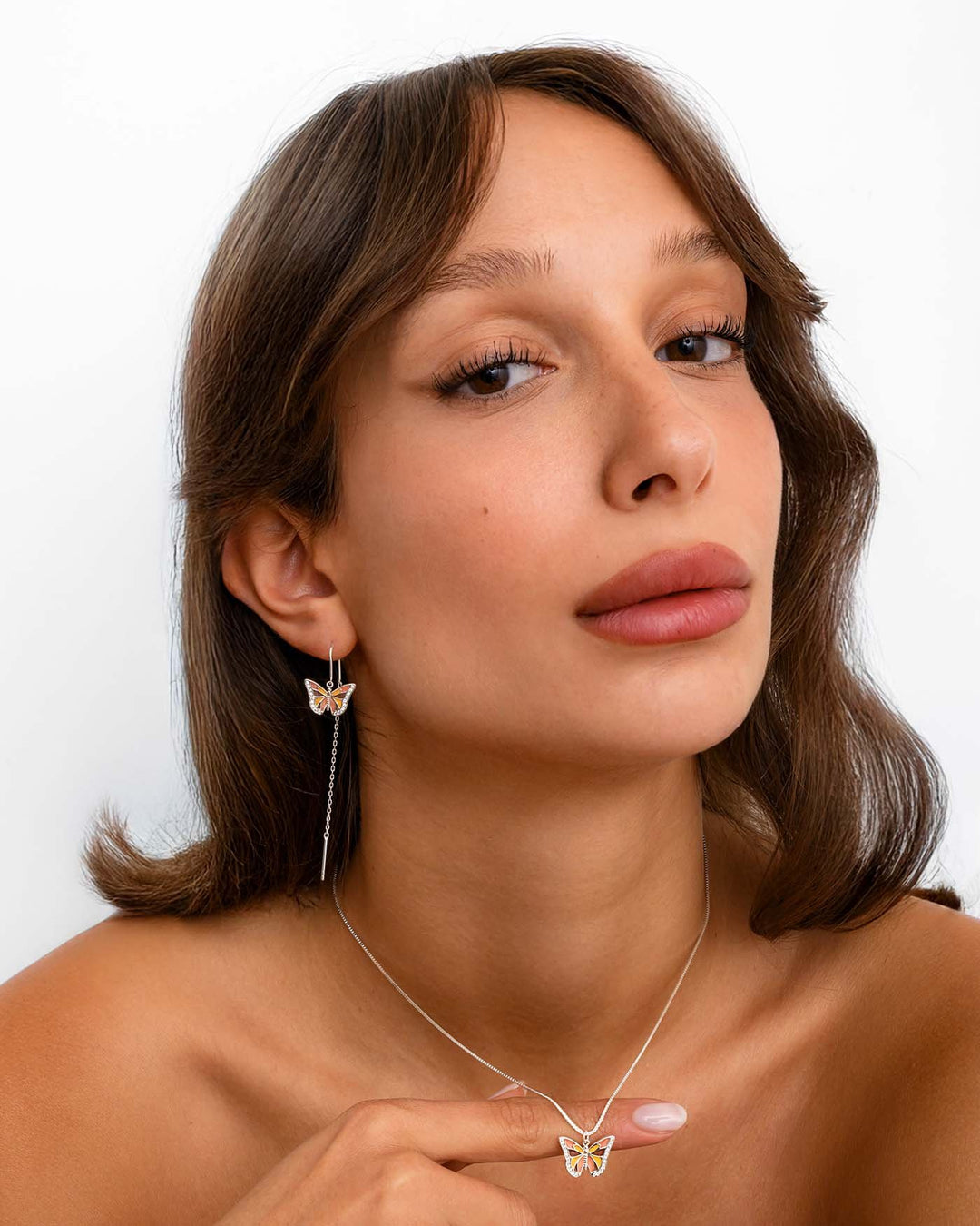 set farfalla argento indossato
