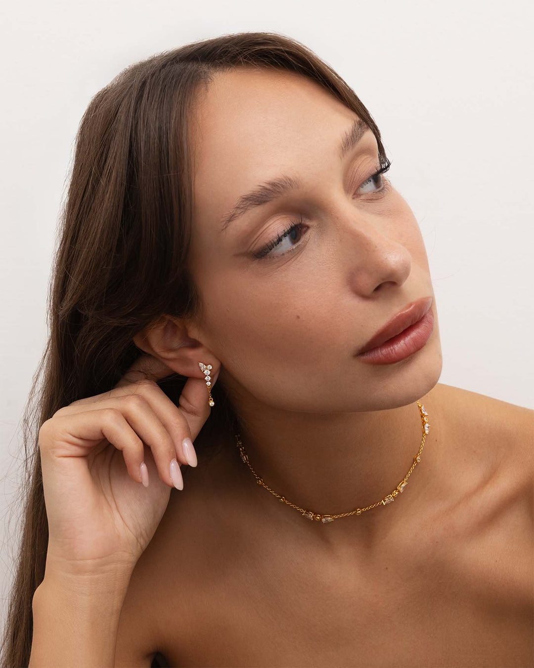 modella indossa set glimmer oro