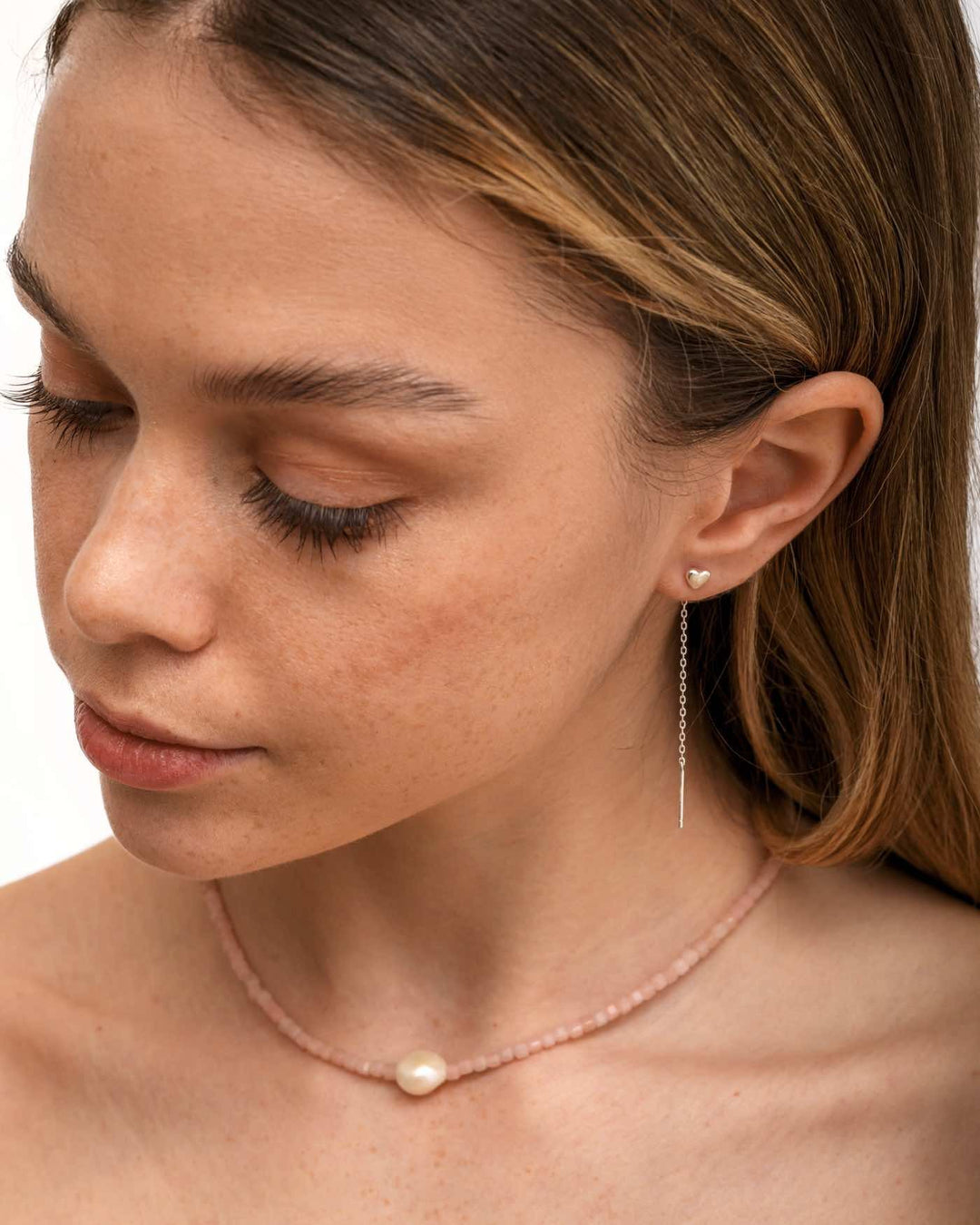 modella indossa set valentine argento