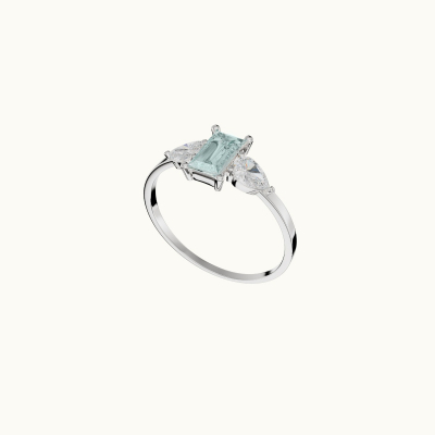 Anello in argento con zircone ghiaccio taglio princess